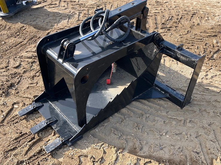 skid-steer-root-ball-grapple-image-5