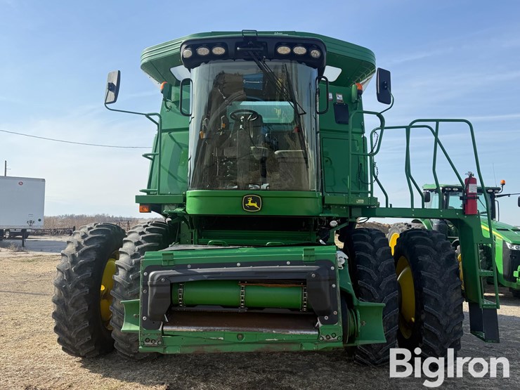 2010-john-deere-9770-sts-image-2