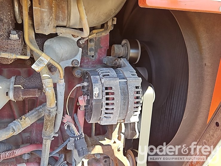 2016-jlg-6042-image-21