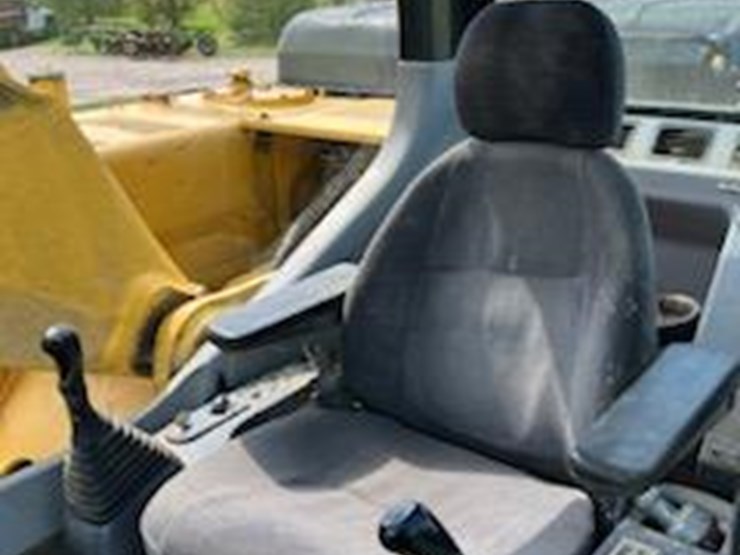 #315-•-2004-komatsu-pc-200-lc-excavator-image-25