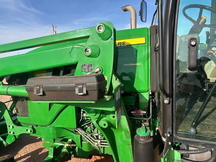 john-deere-6115d-image-25