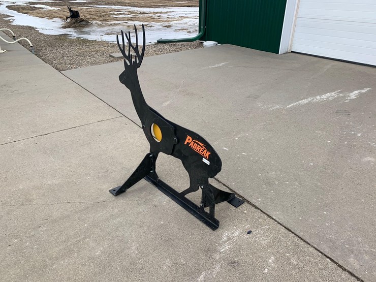 ar500-steel-deer-shooting-target-with-heart-flapper-image-3