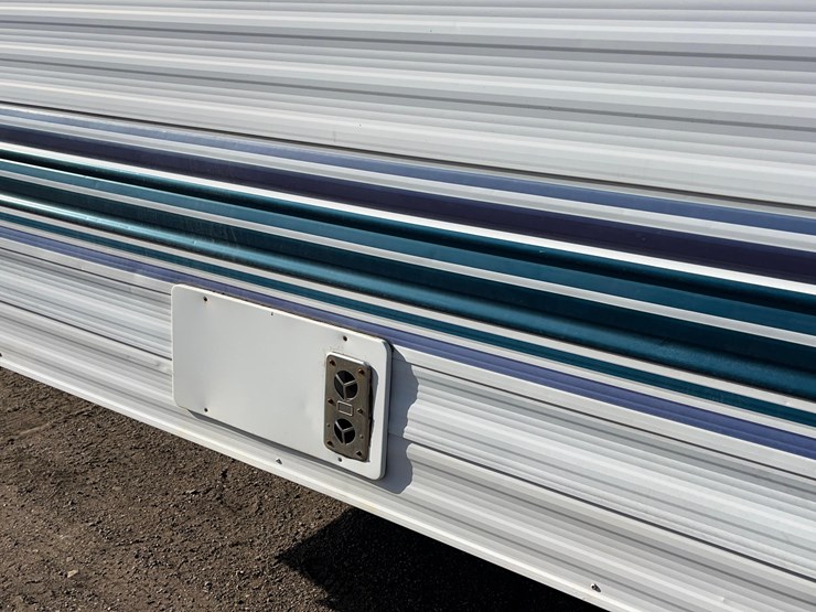 1997-gulf-stream-camper/office-image-24