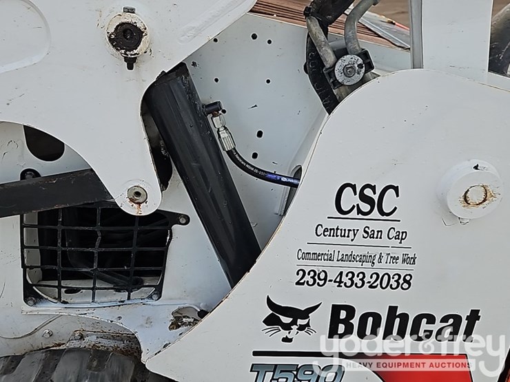 2020-bobcat-t590-image-21