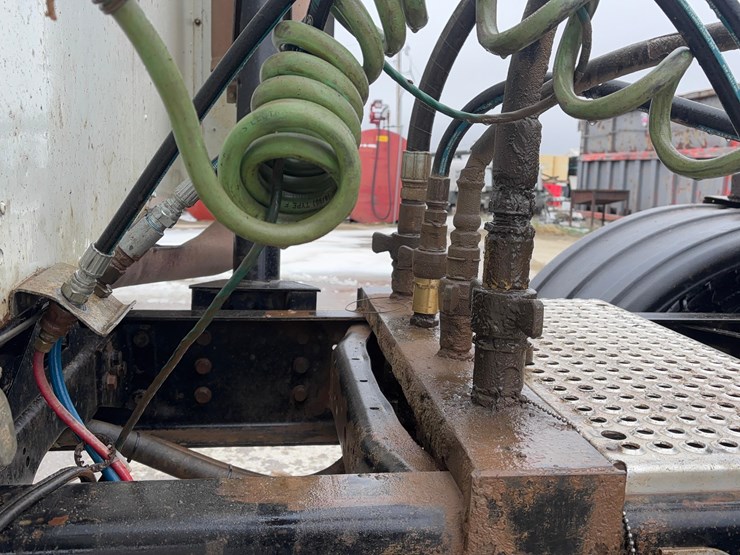 2000-international-9000-image-7