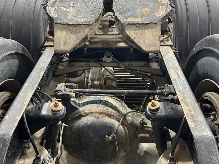 2016-peterbilt-579-image-38