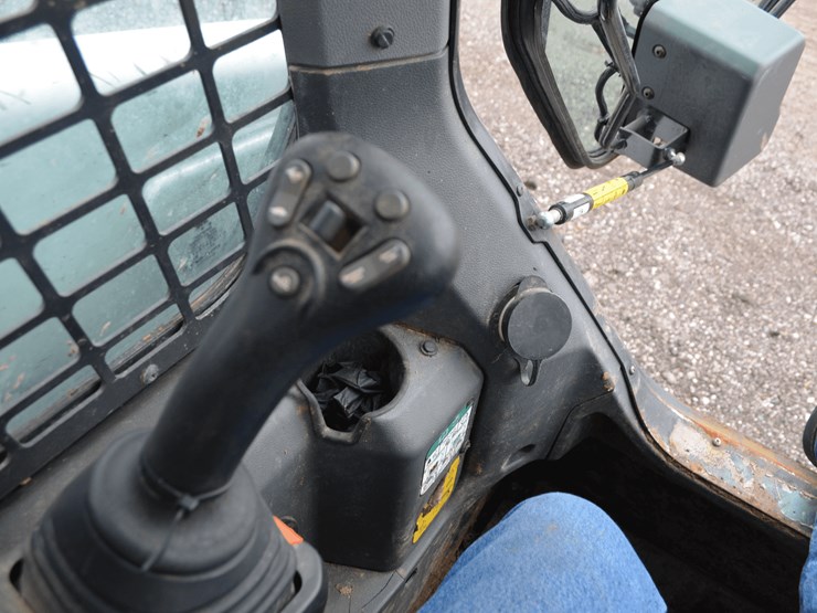 2023-bobcat-s62-image-14