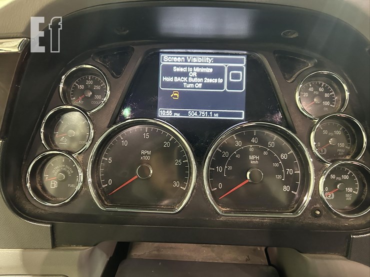 2016-peterbilt-579-image-17