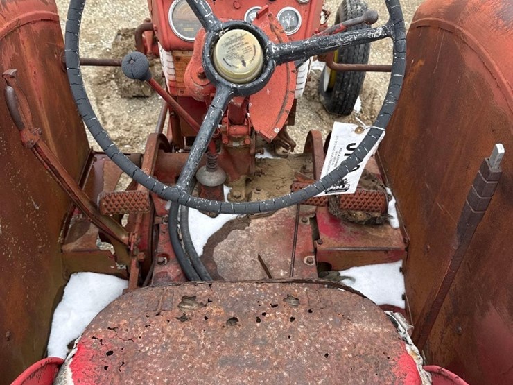 case-ih-560-image-10