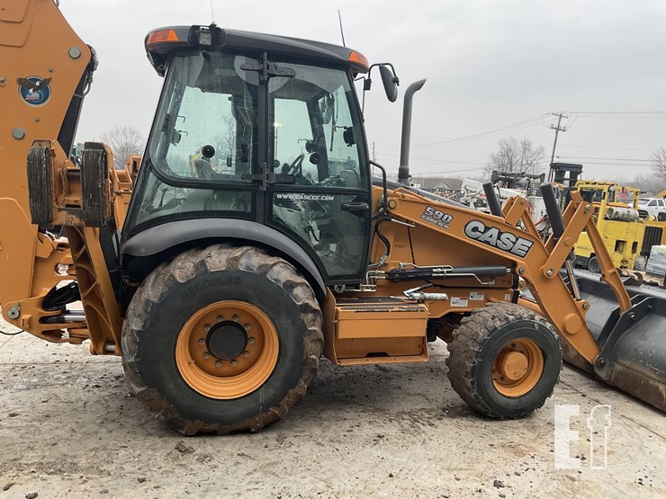 2014-case-590sn-image-5