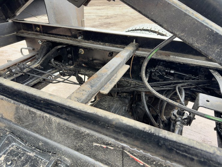 2013-ford-f750-xl-image-20