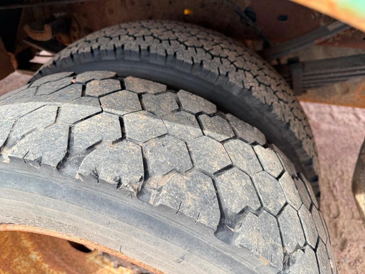 ford-f450-xl-image-8