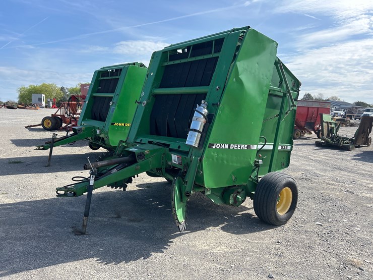 john-deere-535-image-1