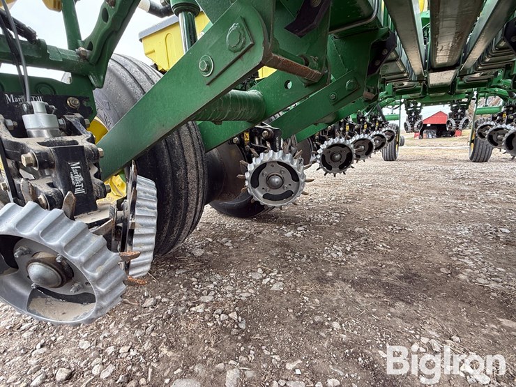 2009-john-deere-1770nt-ccs-image-19