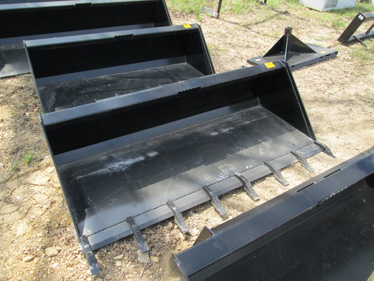 #44086-•-72"-skid-steer-tooth-bucket-image-2