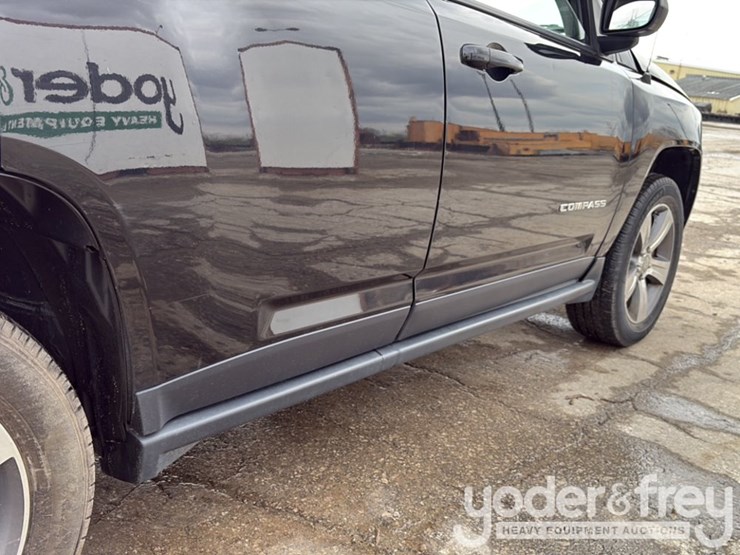 2017-jeep-compass-image-23