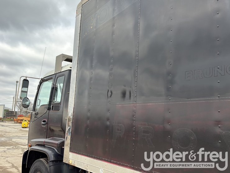 2001-isuzu-npr-image-15