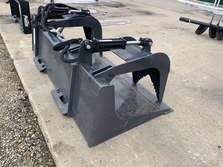 wolverine-skid-steer-bucket-grapple-image-4