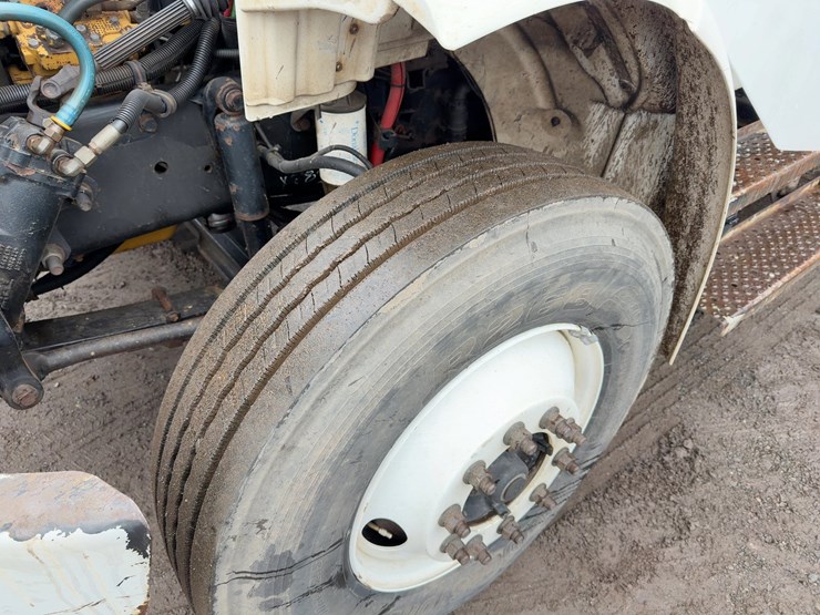 2007-caterpillar-c7-image-10