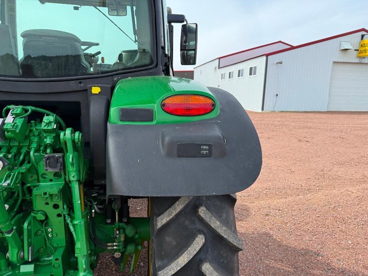 john-deere-6130r-image-25