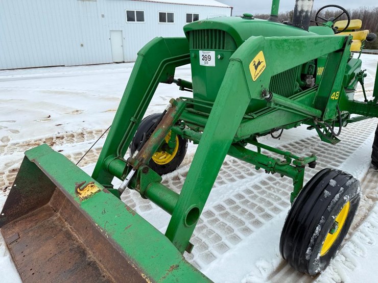 john-deere-3010-image-15