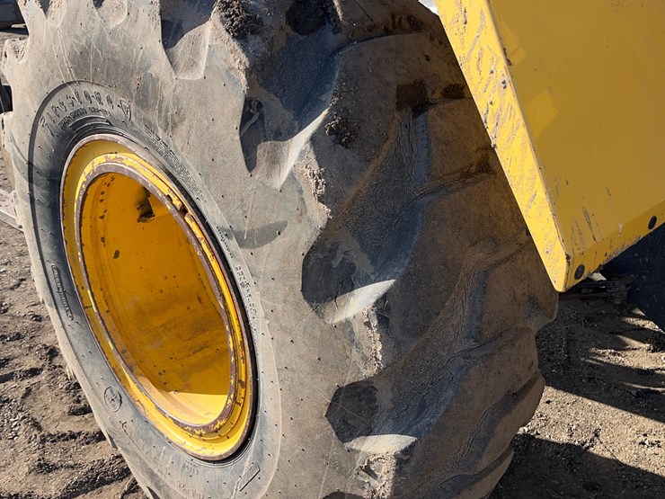 komatsu-wa200-image-41