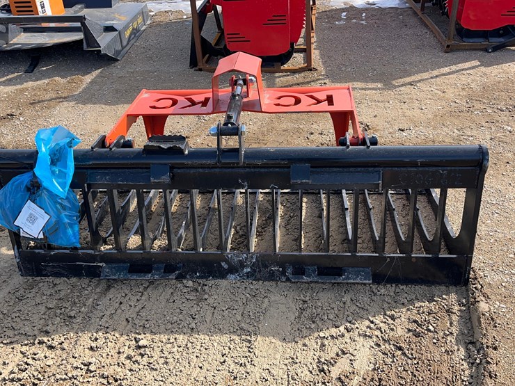 skid-steer-skeleton-bucket-image-3