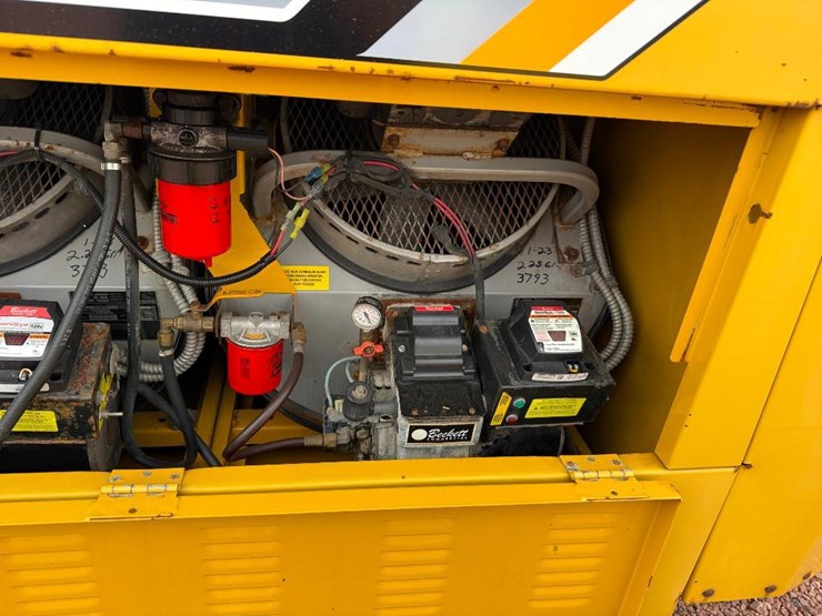 caterpillar-c15-image-18