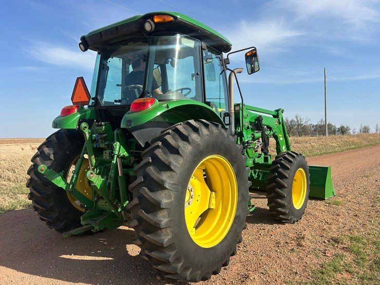 john-deere-6115d-image-3