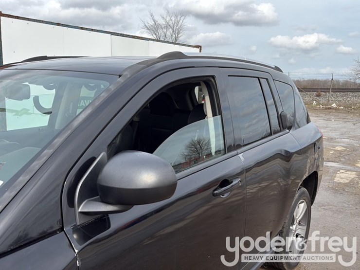 2017-jeep-compass-image-9