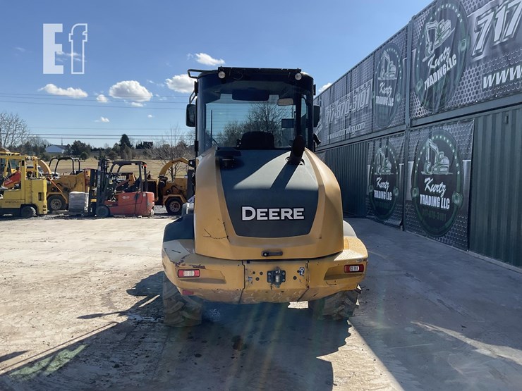 2020-deere-324l-image-3