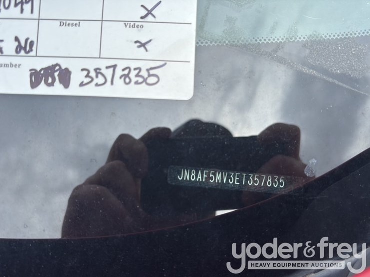 2014-nissan-juke-image-24