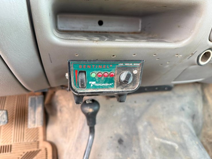 ford-f450-xl-image-37