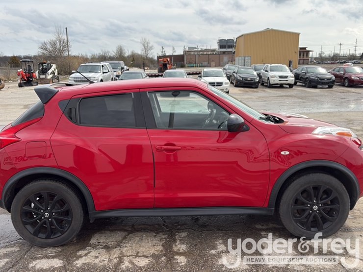 2014-nissan-juke-image-18