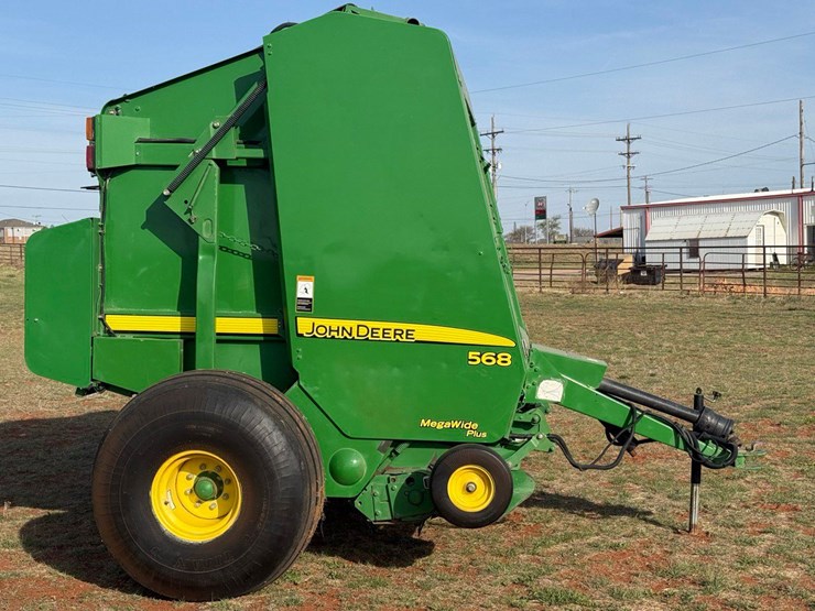 john-deere-568-image-2