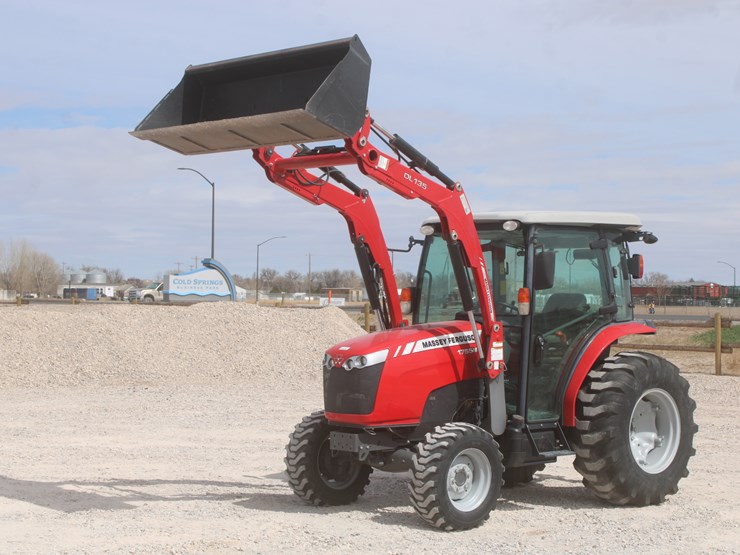 2018-massey-ferguson-1755m-image-55