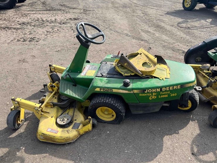 john-deere-525-image-15