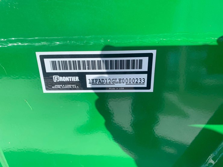 john-deere-loader-bucket-image-6