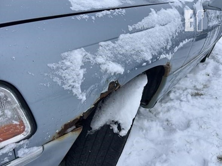 2005-lincoln-towncar-image-13