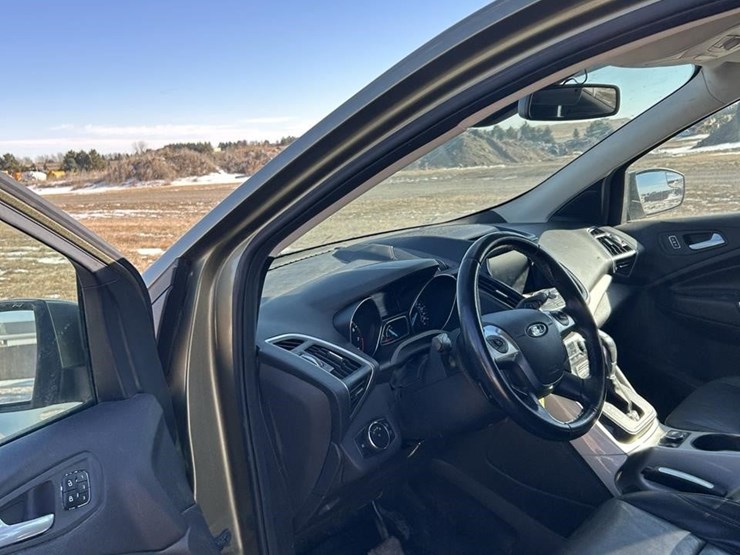 2013-ford-escape-sel-image-11