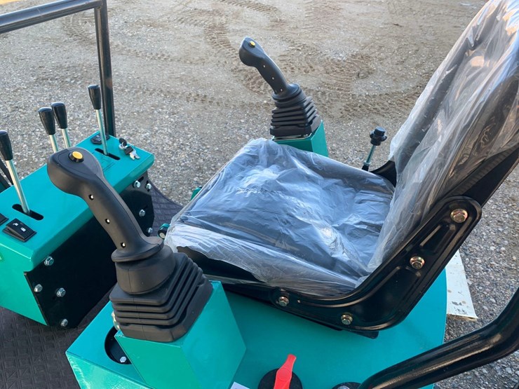 mh12rx-compact-excavator-image-7