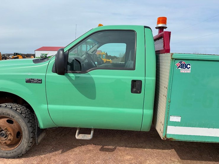 ford-f450-xl-image-21