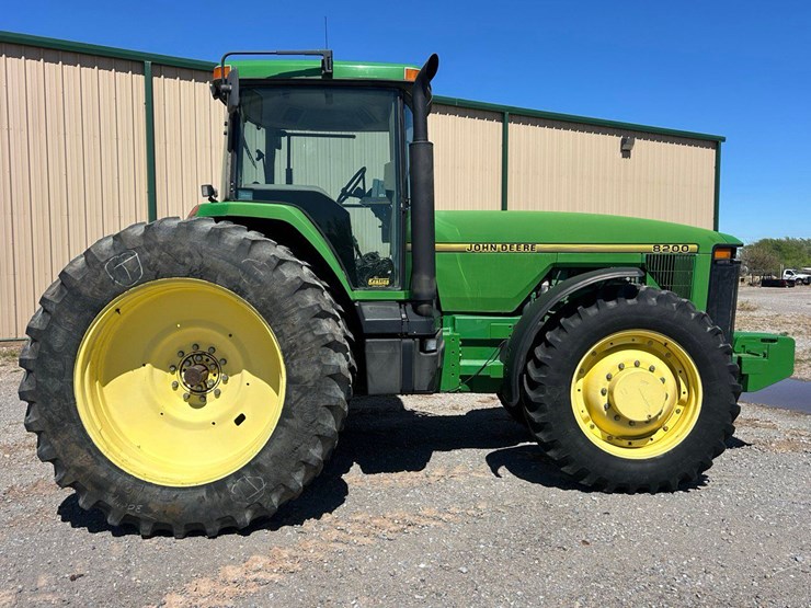 1996-john-deere-8200-image-34