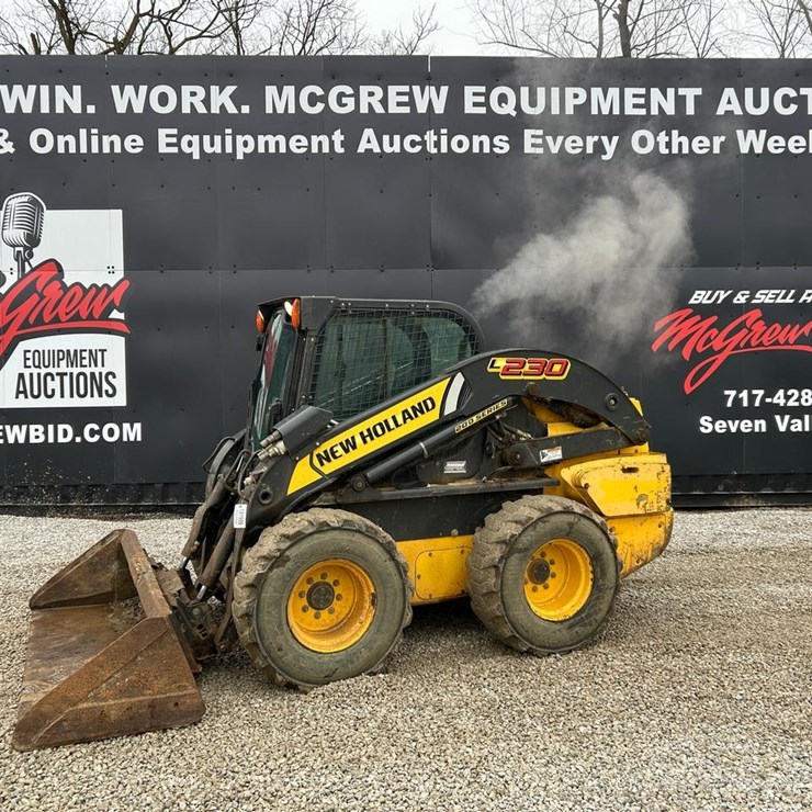 2016 NEW HOLLAND L230