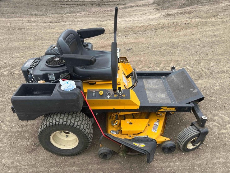 cub-cadet-zero-turn-lawn-mower-image-4