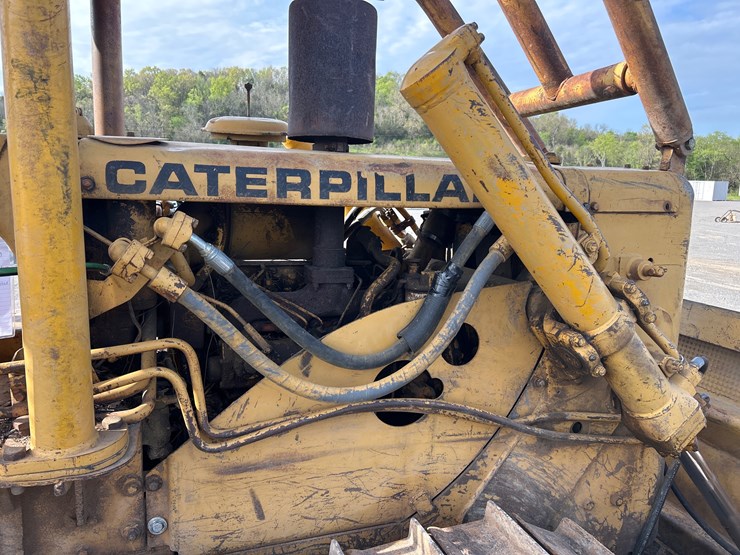 caterpillar-d4d-image-13