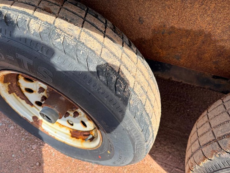 #247-•-lot-247-image-9