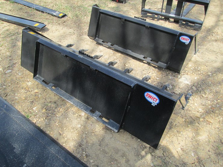 #44086-•-72"-skid-steer-tooth-bucket-image-3
