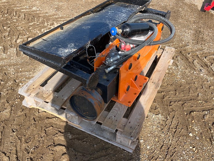 skid-steer-post-pounder-image-5