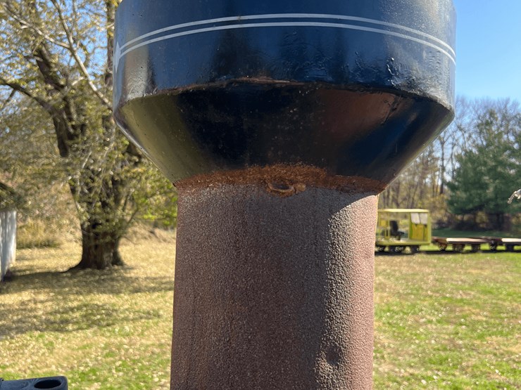 frick-steam-locomotive-with-track-image-70